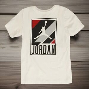 Nike Air Jordan Jump‎ Man White Red Black T-Shirt Youth Size Large